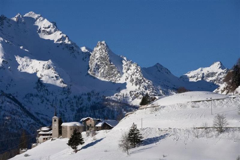 Hotel Ristoro Vagneur Saint Nicolas Exterior foto